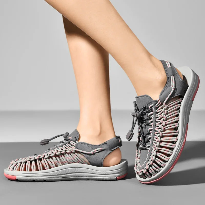 2025 Verão Sandálias Masculinas Couro Genuíno Sapatos Casuais Masculinos Sandálias de Couro para Homens ao Ar Livre Sapatos de Praia Sapatos Masculinos Romanos