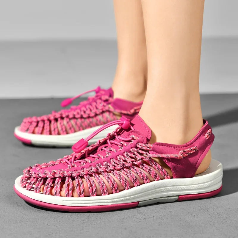 2025 Verão Sandálias Masculinas Couro Genuíno Sapatos Casuais Masculinos Sandálias de Couro para Homens ao Ar Livre Sapatos de Praia Sapatos Masculinos Romanos